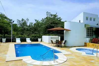 Image de Hermosa Y CÓMODA Casa En Girardot