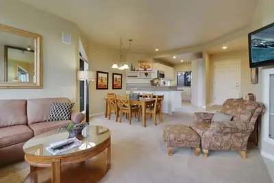 Image de Bend Condo Overlooking the Deschutes River - Beautiful Views!