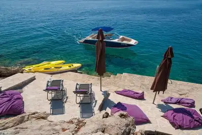 Image de Luxury Beachfront Villa Palazzo di Mare with private heated pool at the beach on Brac Island -  Sumartin