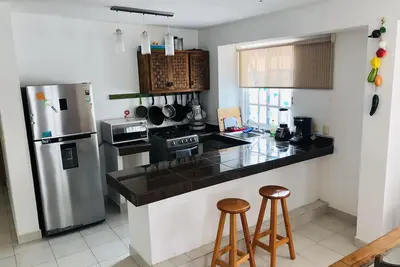 Image de Apartment half a block from the sea