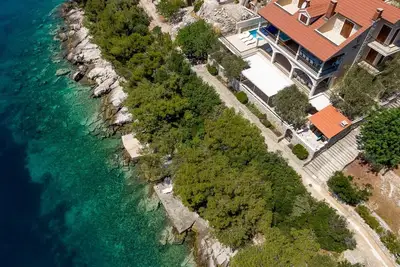 Image de Luxury Beachfront Villa Korcula Magnificent with private heated pool, Jacuzzi and sauna right at the beach on Korcula Island