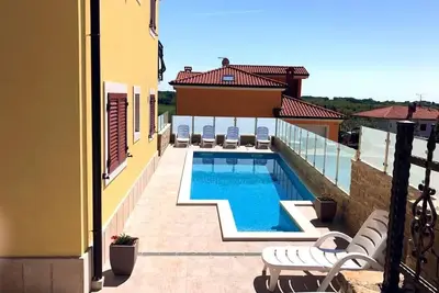 Image de Appartement de vacances Savudrija pour 1 - 4 personnes avec 2 chambres à coucher - Appartement de va