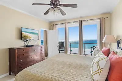 Image de Beachfront Sterling Sands- Pool, Hot Tub, Fitness