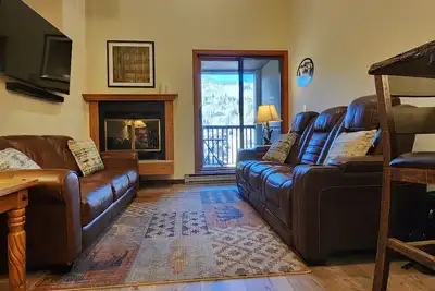 Image de Newly Renovated ski-in/ski-out condo at Copper Mountain