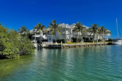 Heated  Pool, Views, Vaca Cut, Gulf & Atlantic Access. Availability Nov + Dec