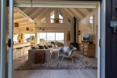Image de Jacks Sanctuary - amazing sea views, double outside bath, walk to the pub & cafe