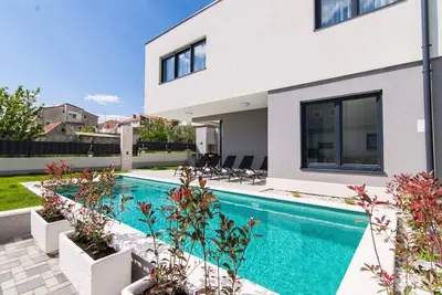 Luxury Villa Split Lady 1 with private pool near the beach in Split -  Kastel Kambelovac