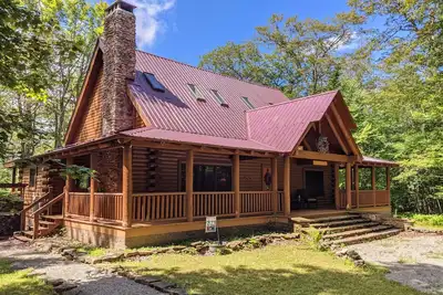 Image de 5br Cabin; Hot Tub, Spring/Summer discounts!