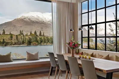 Image de Lakeside Terrace | Lake Views | Luxury | Hot Tub