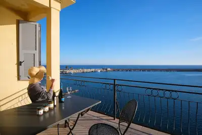 Image de Flat with beautiful sea view terrace | Ap119
