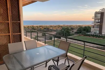 Image de Peaceful Run-a-way Apartment by the Beach