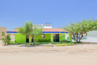 Image de Casa Tres: Charming, quiet retreat near the sandy beach of Playa Encanto