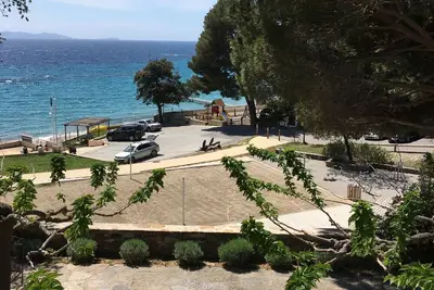 Image de Villa de caractère avec piscine privée à 50 m de la plage