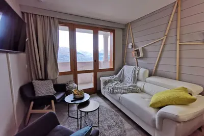Image de appartement 4/6 personnes avec balcon, sur les pistes entièrement rénové