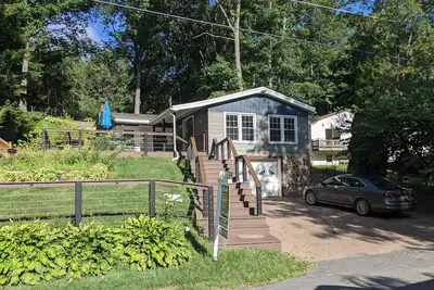 Image de Beautiful lakefront home in the heart of Finger Lakes  wine country