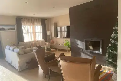Image de Vues Penthouse Duplex. 10 Min. De La Plage