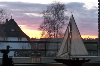 Image de Experience the long evenings right on the south beach. . .