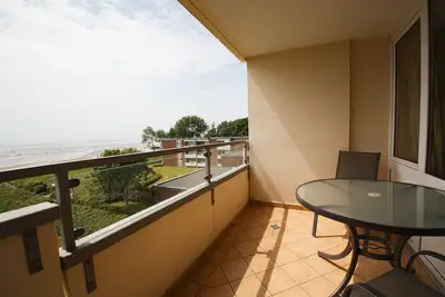 Image de Feel the breeze in the morning. . . .