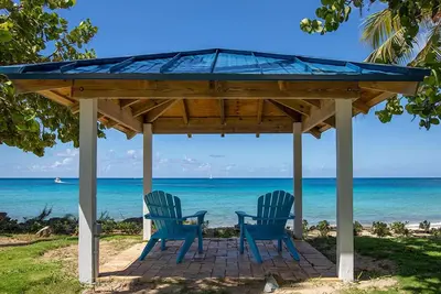 Image de Very Romantic Secluded Beach Getaway in St. Thomas Island