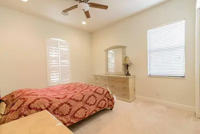 Image de Beautiful two story mansion on Davis Island