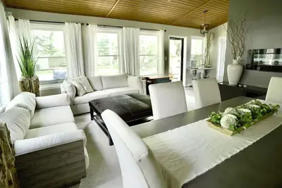 Image de Cozy Home with Lots of space- Less than 1 mile to Isu & Iwu, 5 miles to airport