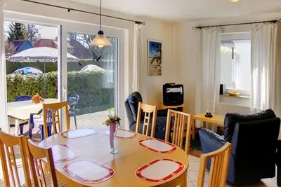Image de Vacation home close to the beach in Prerow, 5 pers. , pets allowed, parking lot, Wlan