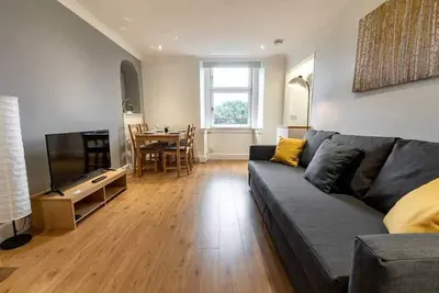 Image de ☆Bright Apartment, Near University + City Centre☆
