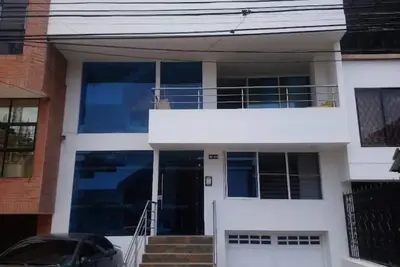 Independent apt New