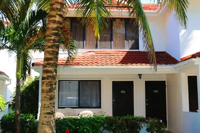Image de Sought After Paradise Villas Condo! Perfect Location! Pool and the Ocean