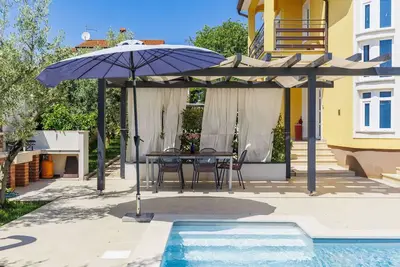 Image de Belle maison de vacances avec climatisation, Wifi, piscine privée, Tv, terrasse, vue panoramique