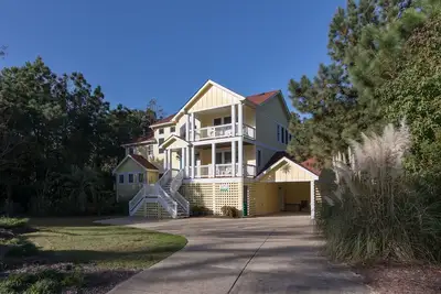 Image de 4095 - Seas the Moment, Four Seasons home with private pool, community amenities, and more