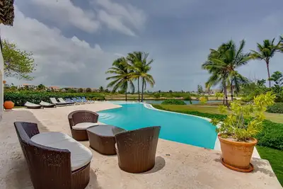 Image de Lakeview Villa in Cap Cana with daily housekeeping