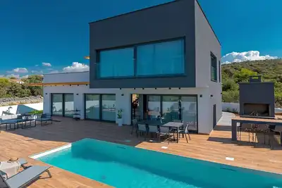 Image de Luxury Villa Silvery with Pool