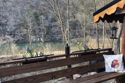 Image de #ContemplationCabin on the Jacks Fork River!