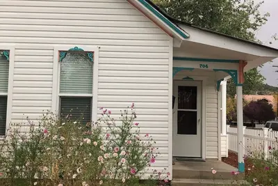 Image de Adorable Gem in Heart of Old Durango