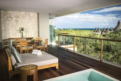 Image de Five Diamond Estates at Vidanta Riveria Maya