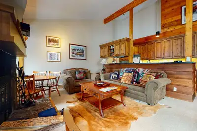 Image de Beautiful country home with full kitchen & views from the private balcony