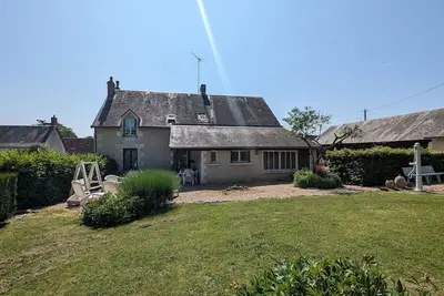 Image de Maison de Bourg avec Grand Jardin, Salle de Jeux et Confort Moderne – Près des Châteaux de la Loire