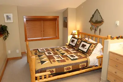Image de Bear Creek Crossing - Your Cabin In A Condo!