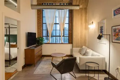 Image de Sosuite | 2br Apt w W/D, Gym, On-site Restaurant