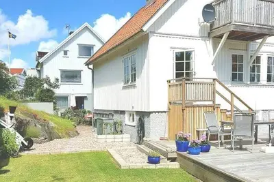 Image de Awesome home in Hälkeviksstrand with 2 Bedrooms and WiFi