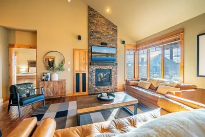 Image de Cabin 15 - Luxury Sage Escape Cabin- Brasada Ranch I Hot Tub I Golf