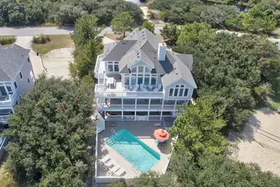Image de Oceanside luxury in Pine Island with private pool, hot tub, and game room