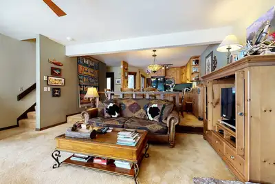 Image de Rustic townhome near Jackson Hole Golf & Tennis Club with private sauna & deck