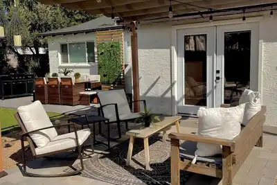 Image de The Desert Farmhouse // Relaxing getaway close 2 everything Scottsdale and Tempe