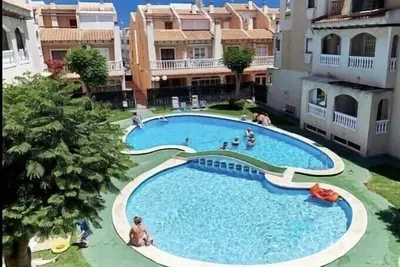Image de 2 Bed Apartment with pool and within walking distance to the beach in Torrevieja