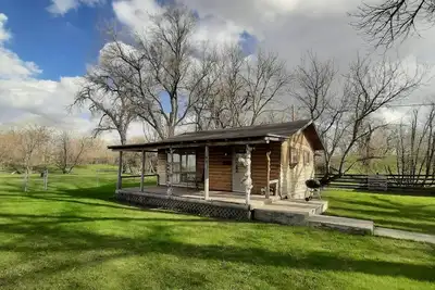 Image de Deer Creek Pony Express Cabin