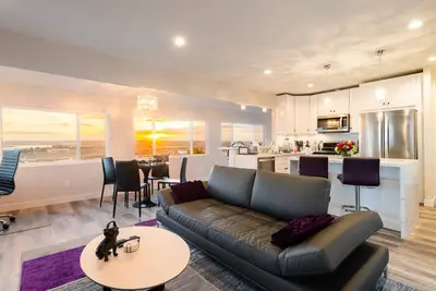 Image de Amazing Panoramic Water Views! Ac/Water View Deck/Fire Pit/Bbq New Family Resort