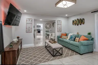 Image de ☆Cozy & Modern☆ Family Ready, Ace Location