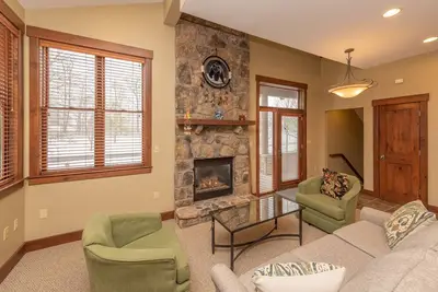 Image de Wisp Retreat w/ Lake Access, A/C & Trails